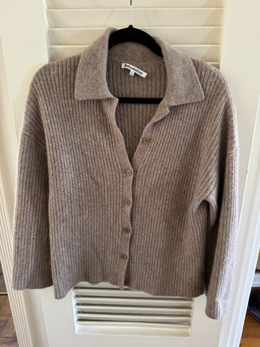 Reformation Cashmere Collared Cardigan (S) - Picture 2 of 5